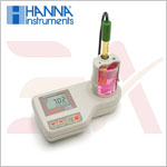 HI-208 Benchtop pH meter with Built-in Magnetic Stirrer